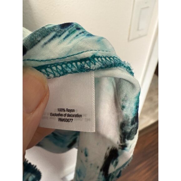 a.n.a Tank Top White Green Black Watercolor Flowy Crochet Hem Womans 1X - Picture 5 of 6